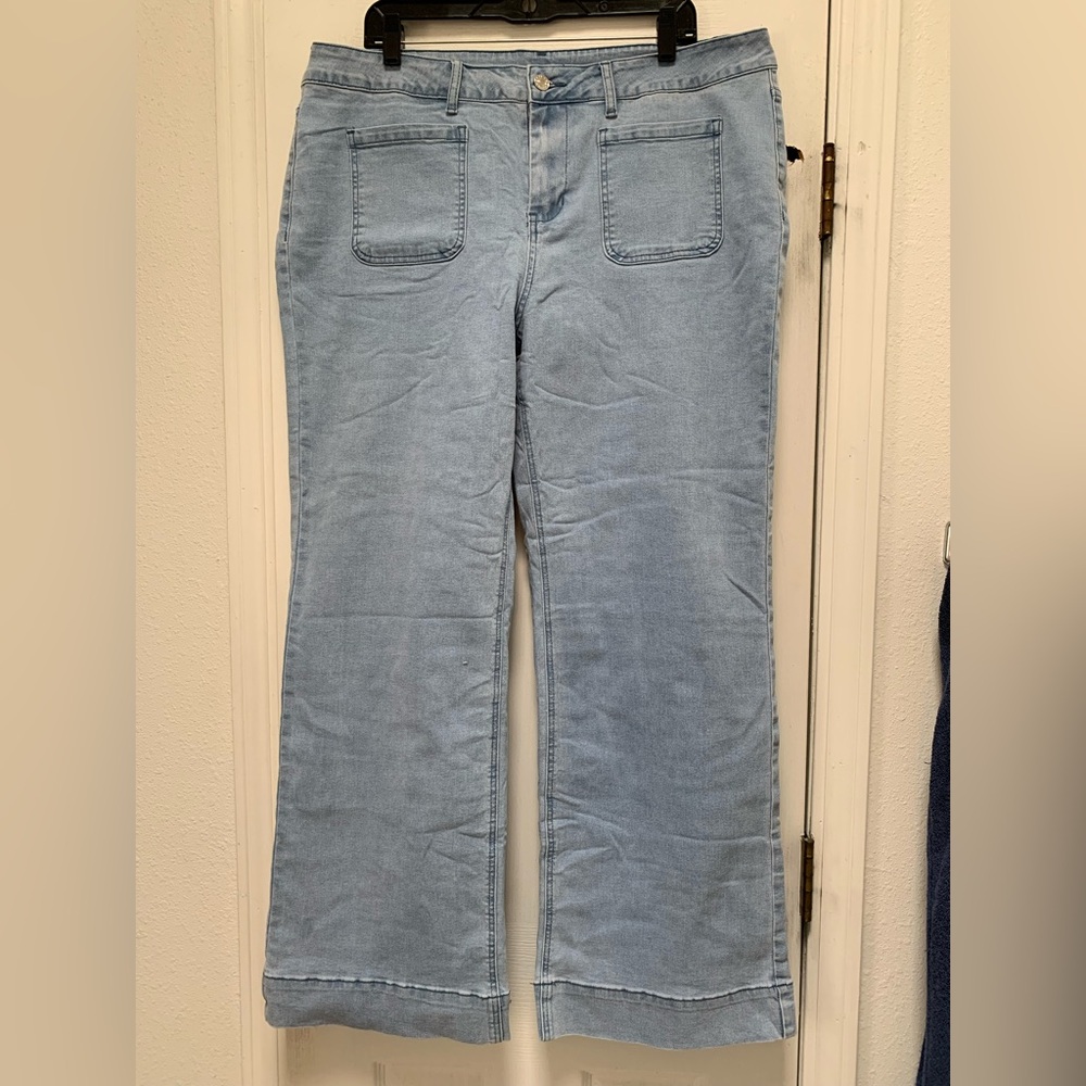 **NEW Light Blue Women's Jeans 2XL